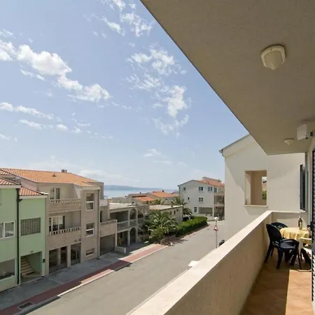 Ennio - Free Parking Apartment Makarska