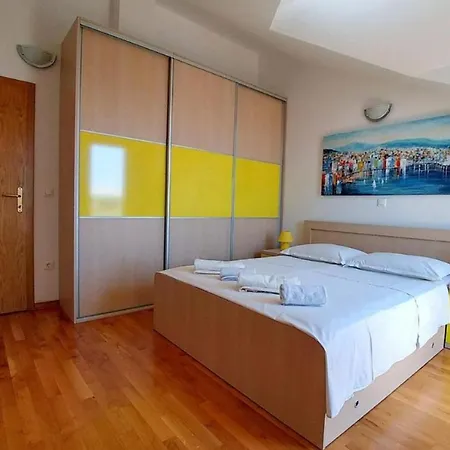 Ennio - Free Parking Apartment *